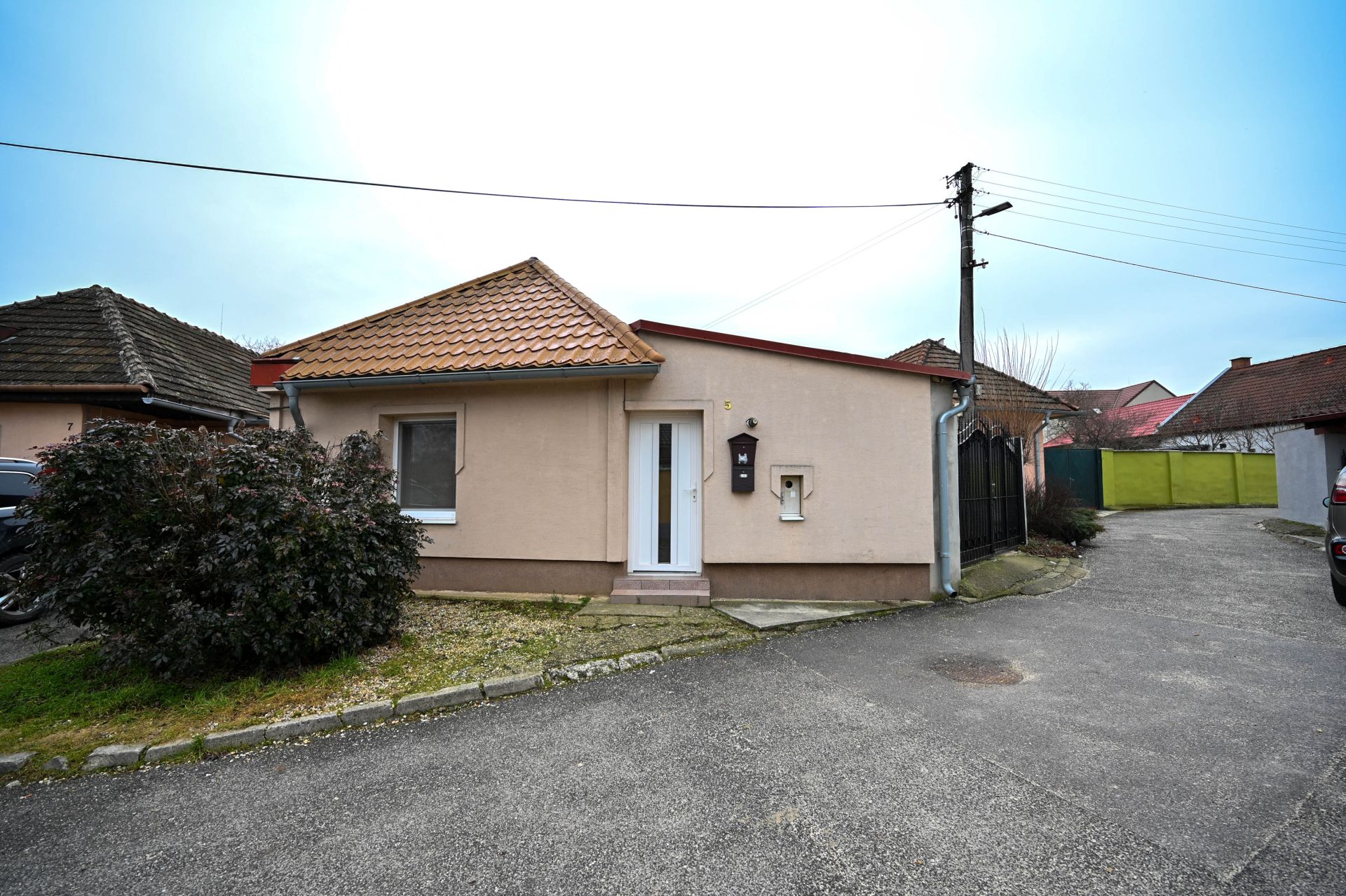 Rodinný dom s 3 bytovými jednotkami, Hlohovec