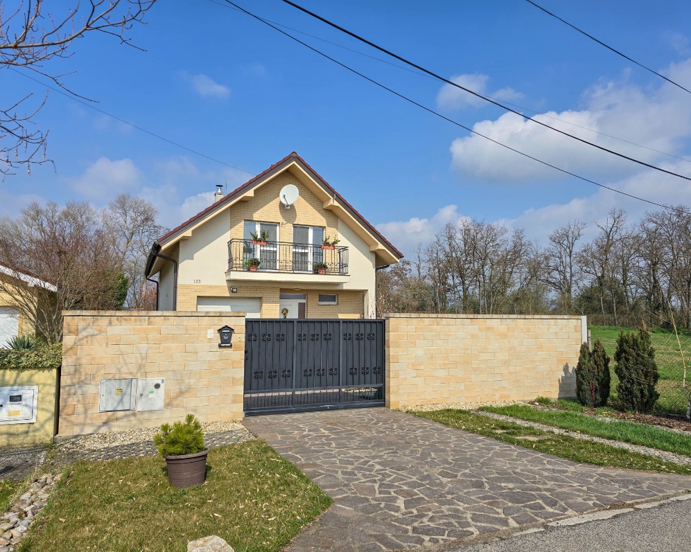 5izb. rodinný dom, Hoste